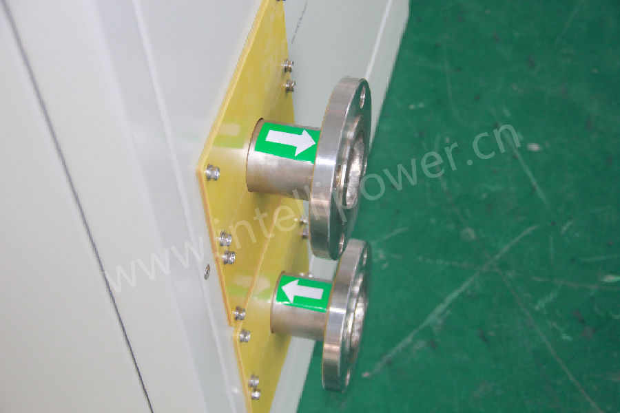 输出和输入水管